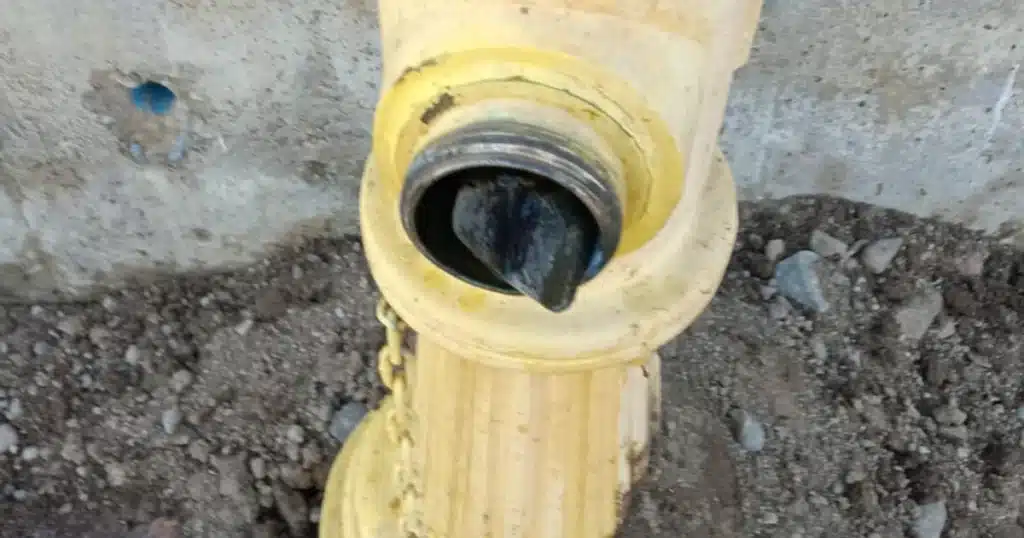 Descubren piedra en un grifo de Illapel